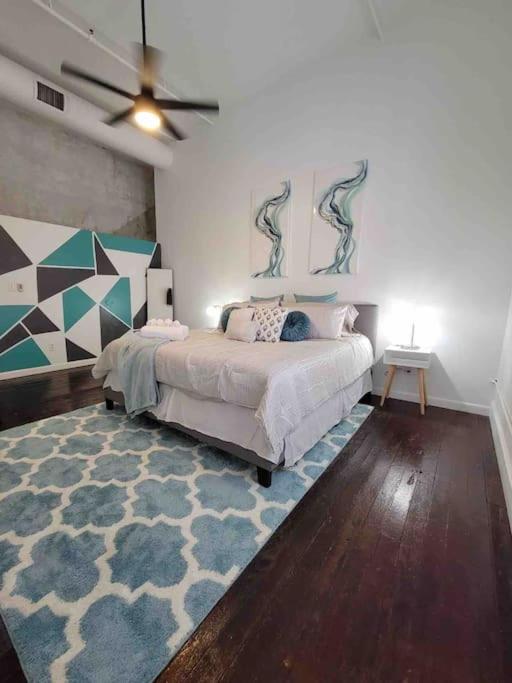 Luxury Condo “Walk To Everything” Memphis Eksteriør bilde