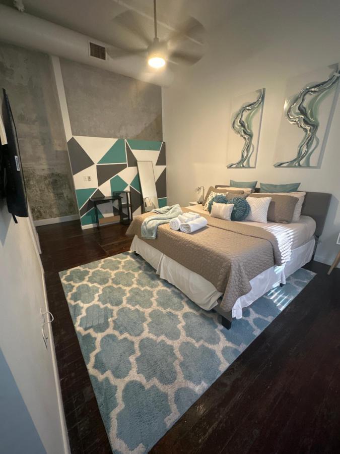 Luxury Condo “Walk To Everything” Memphis Eksteriør bilde